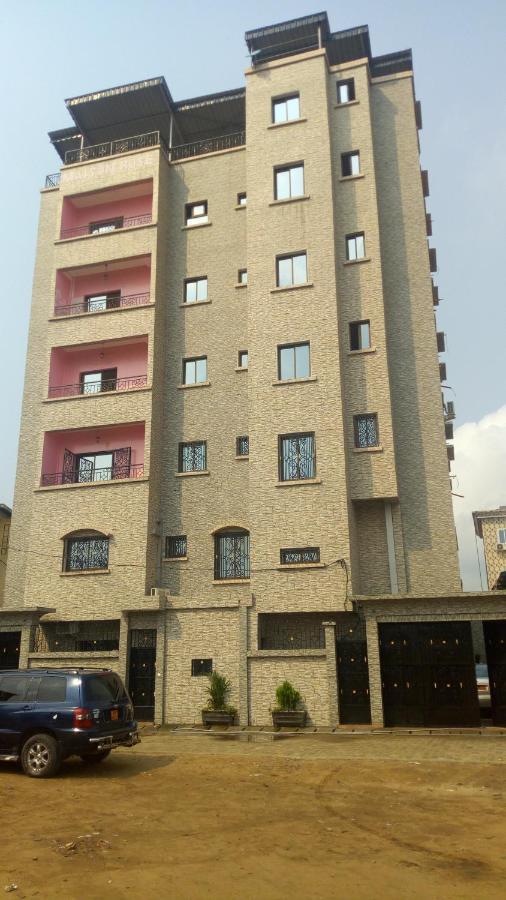 Aparthotel Maison Rose+ Douala Exterior foto